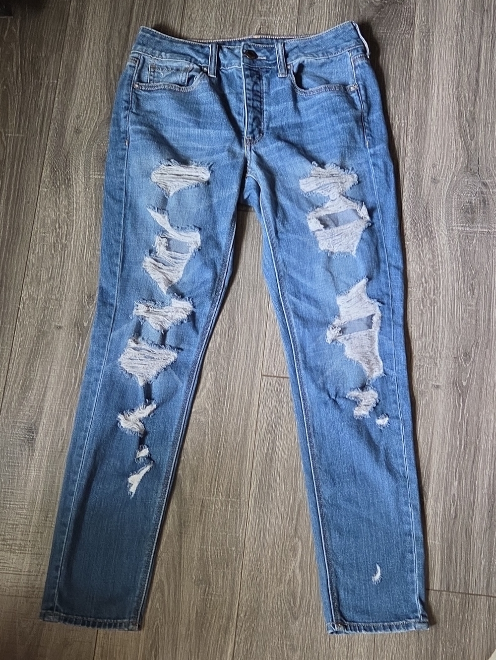 American Eagle Outfitters Button Fly Distressed Tom Girl Straight Leg Jeans 2 - Picture 1 of 6
